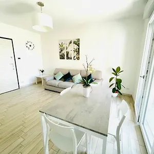 https://emme-apartment-iun-q8410.in-sardinia.net